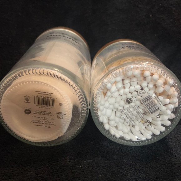 Hello Kitty Chic Reusable Matte Gold Jar Precision Cotton Swabs and Pads - Picture 9 of 9